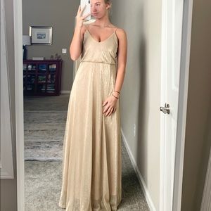 Gold maxi/ prom dress! #gold #prom